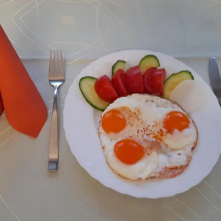Bed & Breakfast Matrahazai Ueduelohaz
