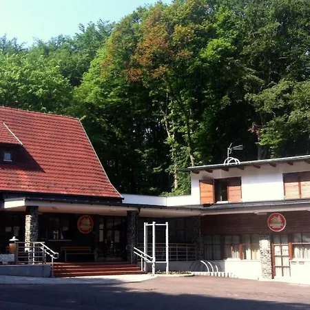 Mátraházai *