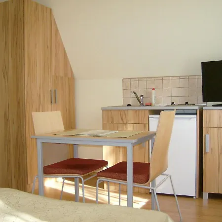 Matrahazai Ueduelohaz Bed & Breakfast