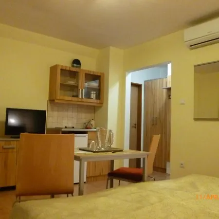 Matrahazai Ueduelohaz Bed and Breakfast